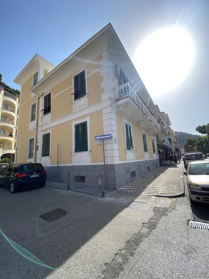 Sinonda Luxury Apartment Maiori Extérieur photo